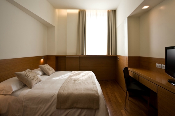 EosHotel